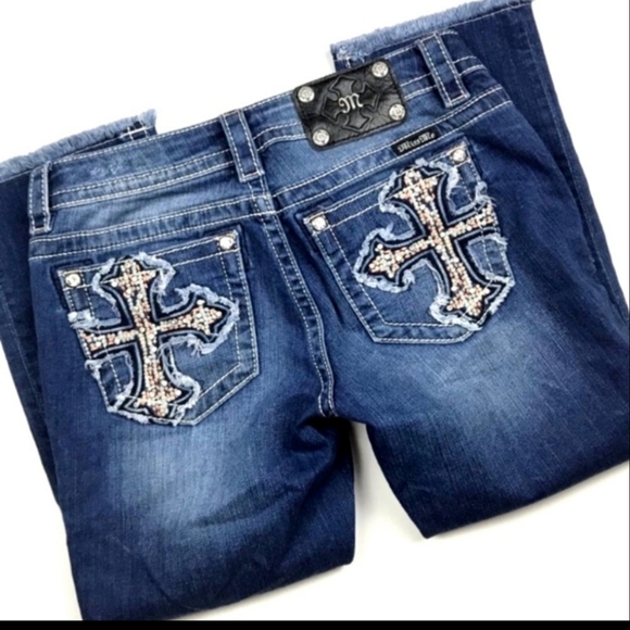 Miss Me Jeans Skinny Leg Capri Size 25 Raw Hem EUC - Picture 8 of 14